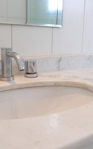 Apartamento à venda com 76m², 2 quartos e 1 vagaBanheiro Suíte
