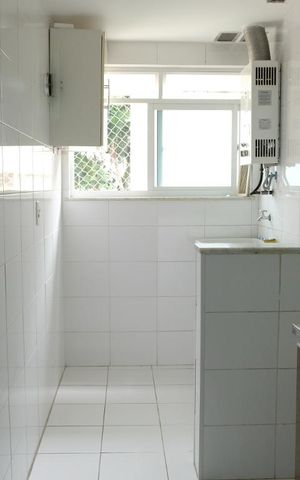 Apartamento à venda com 76m², 2 quartos e 1 vagaCozinha e Área de Serviço
