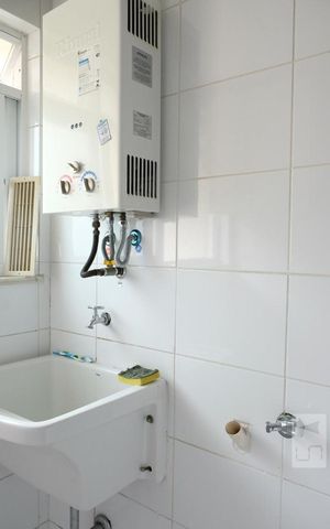 Apartamento à venda com 76m², 2 quartos e 1 vagaÁrea de Serviço