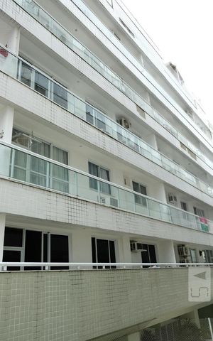 Apartamento à venda com 76m², 2 quartos e 1 vagaFachada