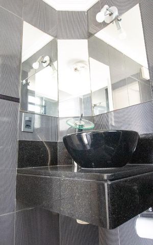 Apartamento à venda com 49m², 1 quarto e 1 vaga Apartamento à venda com 49m², 1 quarto e 1 vagaBanheiro