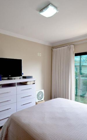 Casa à venda com 110m², 2 quartos e 1 vaga Casa à venda com 110m², 2 quartos e 1 vagaQuarto 1