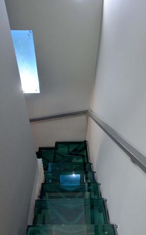 Casa à venda com 110m², 2 quartos e 1 vaga Casa à venda com 110m², 2 quartos e 1 vagaCorredor