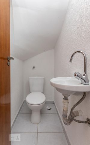 Casa de condomínio à venda com 60m², 2 quartos e 1 vaga Casa de condomínio à venda com 60m², 2 quartos e 1 vagaLavabo