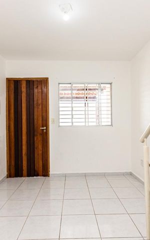Casa de condomínio à venda com 60m², 2 quartos e 1 vaga Casa de condomínio à venda com 60m², 2 quartos e 1 vagaSala