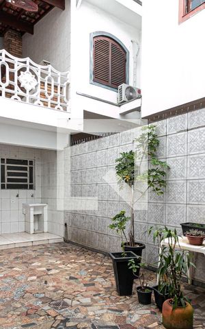 Casa para alugar com 120m², 2 quartos e 1 vaga Casa para alugar com 120m², 2 quartos e 1 vagaQuintal