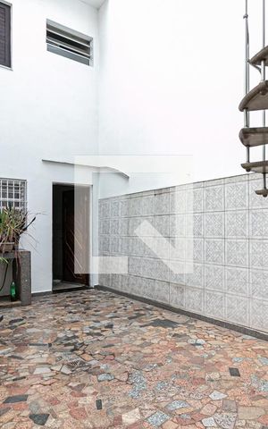 Casa para alugar com 120m², 2 quartos e 1 vaga Casa para alugar com 120m², 2 quartos e 1 vagaQuintal