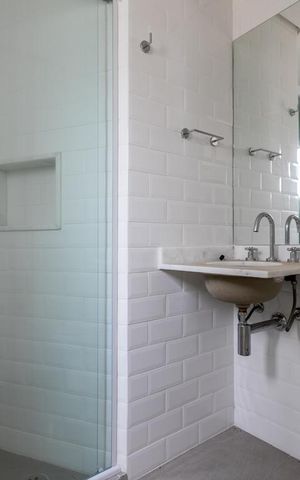 Apartamento para alugar com 83m², 2 quartos e 1 vaga Apartamento para alugar com 83m², 2 quartos e 1 vagaBanheiro Suite 1