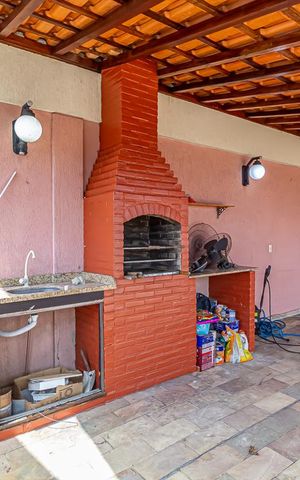 Apartamento à venda com 179m², 3 quartos e 2 vagas Apartamento à venda com 179m², 3 quartos e 2 vagasÁrea comum - Churrasqueira