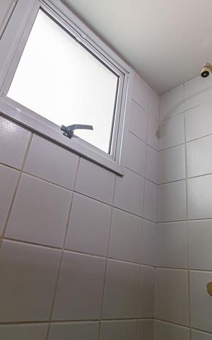 Apartamento à venda com 179m², 3 quartos e 2 vagas Apartamento à venda com 179m², 3 quartos e 2 vagasBanheiro da Suíte