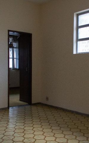 Casa à venda com 159m², 4 quartos e 2 vagas Casa à venda com 159m², 4 quartos e 2 vagasSala de Estar