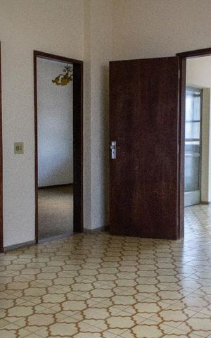 Casa à venda com 159m², 4 quartos e 2 vagas Casa à venda com 159m², 4 quartos e 2 vagasSala de Estar