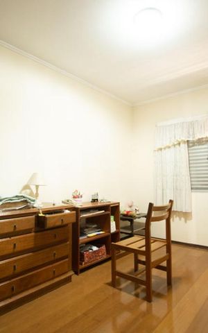 Casa à venda com 250m², 3 quartos e 4 vagas Casa à venda com 250m², 3 quartos e 4 vagasquarto 2