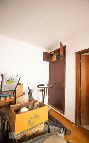 Casa à venda com 250m², 3 quartos e 4 vagas Casa à venda com 250m², 3 quartos e 4 vagasquarto de serviço