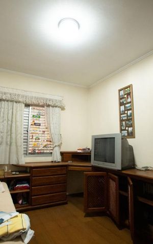 Casa à venda com 250m², 3 quartos e 4 vagas Casa à venda com 250m², 3 quartos e 4 vagasquarto 1