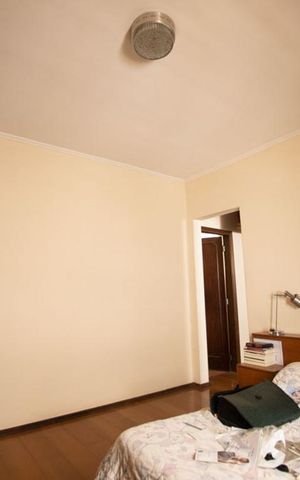Casa à venda com 250m², 3 quartos e 4 vagas Casa à venda com 250m², 3 quartos e 4 vagassuite
