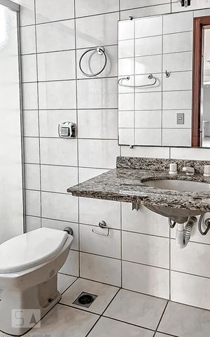 Apartamento à venda com 93m², 2 quartos e 1 vaga Apartamento à venda com 93m², 2 quartos e 1 vagaBanheiro Social