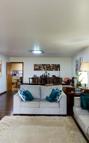 Apartamento à venda com 295m², 4 quartos e 2 vagas Apartamento à venda com 295m², 4 quartos e 2 vagasSala 2