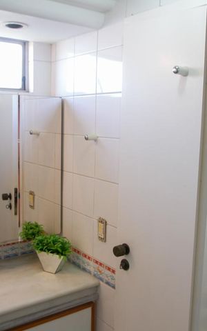 Apartamento para alugar com 100m², 3 quartos e 1 vaga Apartamento para alugar com 100m², 3 quartos e 1 vagaBanheiro do Quaro 1 - Suíte
