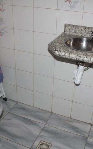 Casa à venda com 150m², 3 quartos e 3 vagasBANHEIRO QUARTO 1