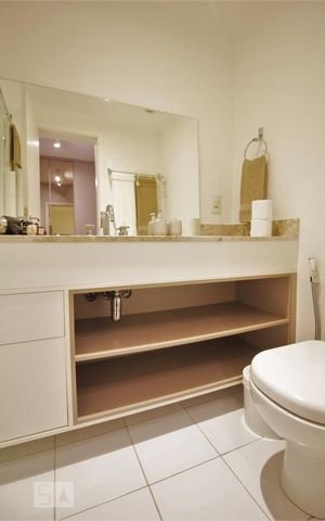 Apartamento à venda com 59m², 1 quarto e 2 vagasBanheiro da suíte