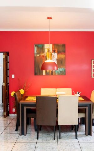 Casa à venda com 544m², 4 quartos e 8 vagasSala