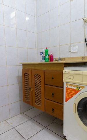 Casa à venda com 190m², 3 quartos e 2 vagas Casa à venda com 190m², 3 quartos e 2 vagasBanheiro 1