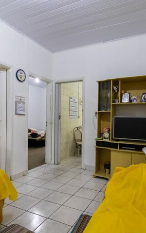 Casa à venda com 190m², 3 quartos e 2 vagas Casa à venda com 190m², 3 quartos e 2 vagasSala