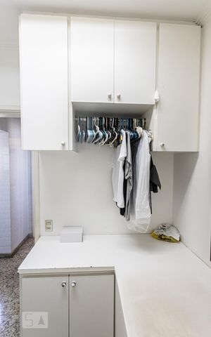 Apartamento para alugar com 496m², 5 quartos e 5 vagas Apartamento para alugar com 496m², 5 quartos e 5 vagasQuarto de Serviço 2