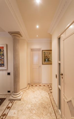 Apartamento para alugar com 496m², 5 quartos e 5 vagas Apartamento para alugar com 496m², 5 quartos e 5 vagasHall de Entrada