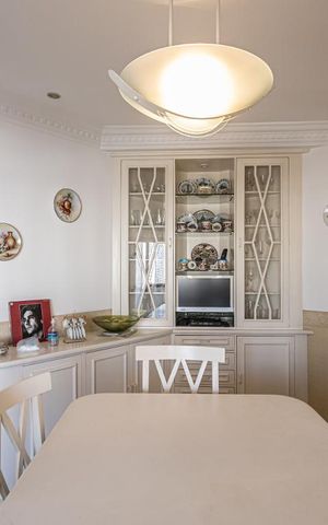 Apartamento para alugar com 496m², 5 quartos e 5 vagas Apartamento para alugar com 496m², 5 quartos e 5 vagasCopa