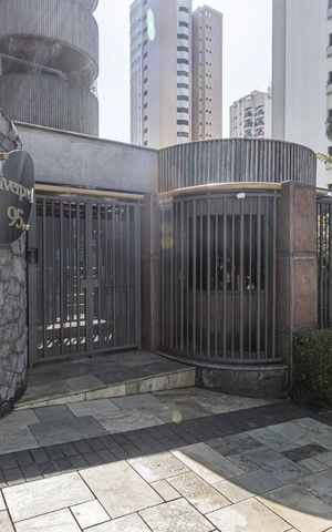 Apartamento para alugar com 496m², 5 quartos e 5 vagas Apartamento para alugar com 496m², 5 quartos e 5 vagasFachada