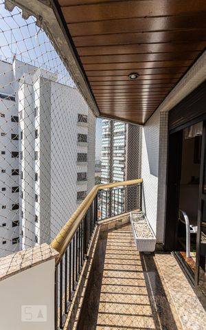 Apartamento para alugar com 496m², 5 quartos e 5 vagas Apartamento para alugar com 496m², 5 quartos e 5 vagasVaranda Suite 1 e 2