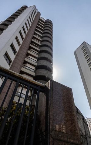 Apartamento para alugar com 496m², 5 quartos e 5 vagas Apartamento para alugar com 496m², 5 quartos e 5 vagasFachada
