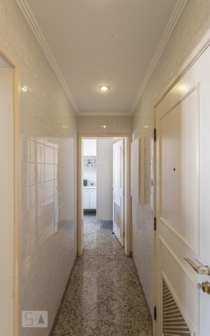 Apartamento para alugar com 496m², 5 quartos e 5 vagas Apartamento para alugar com 496m², 5 quartos e 5 vagasCorredor de Serviço