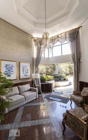 Apartamento para alugar com 496m², 5 quartos e 5 vagas Apartamento para alugar com 496m², 5 quartos e 5 vagasÁrea comum
