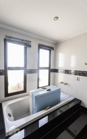 Apartamento para alugar com 496m², 5 quartos e 5 vagas Apartamento para alugar com 496m², 5 quartos e 5 vagasBanheiro Suite 4- Cobertura