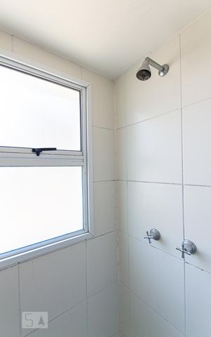 Apartamento para alugar com 62m², 2 quartos e sem vaga Apartamento para alugar com 62m², 2 quartos e sem vagaBanheiro da Suíte