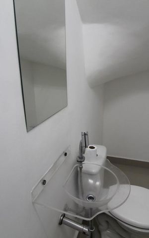 Casa à venda com 130m², 2 quartos e 2 vagasBanheiro 2