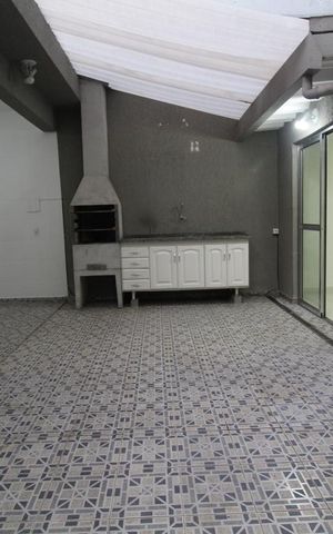 Casa à venda com 130m², 2 quartos e 2 vagasArea gourmet