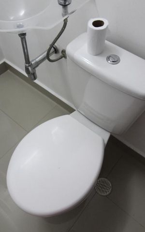 Casa à venda com 130m², 2 quartos e 2 vagasBanheiro 2