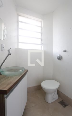 Studio à venda com 35m², 1 quarto e sem vaga Studio à venda com 35m², 1 quarto e sem vagaBanheiro