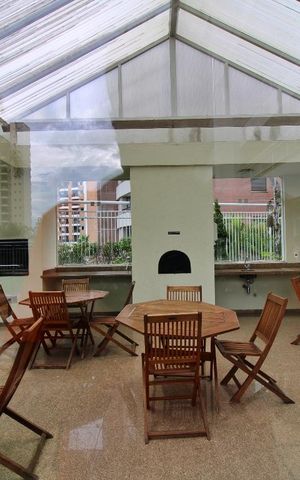 Apartamento à venda com 248m², 4 quartos e 4 vagasÁrea comum - Churrasqueira