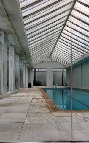 Apartamento à venda com 248m², 4 quartos e 4 vagasÁrea Comum - Piscina