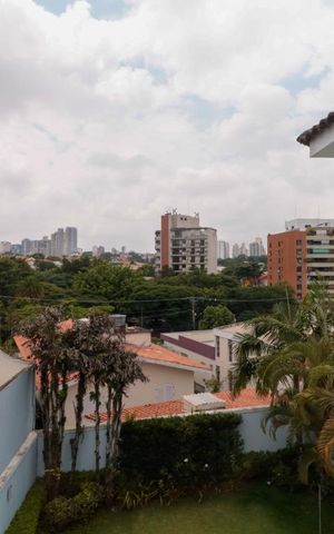 Casa à venda com 421m², 4 quartos e 3 vagas Casa à venda com 421m², 4 quartos e 3 vagasSuíte 3