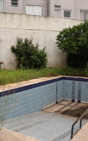 Casa à venda com 450m², 4 quartos e 7 vagasÁrea Externa