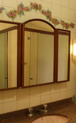 Casa à venda com 450m², 4 quartos e 7 vagasBanheiro 2
