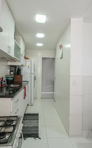 Apartamento à venda com 169m², 3 quartos e 2 vagas Apartamento à venda com 169m², 3 quartos e 2 vagasCozinha
