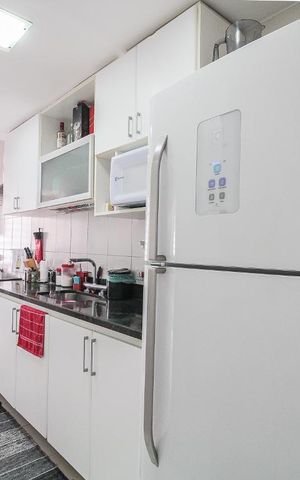 Apartamento à venda com 169m², 3 quartos e 2 vagas Apartamento à venda com 169m², 3 quartos e 2 vagasCozinha e Área de Serviço