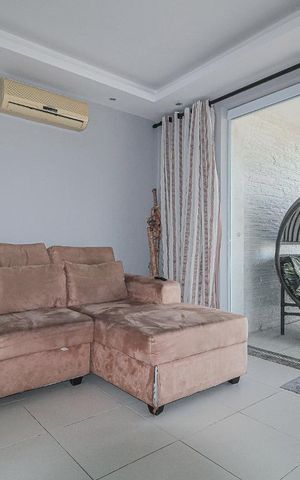 Apartamento à venda com 169m², 3 quartos e 2 vagas Apartamento à venda com 169m², 3 quartos e 2 vagasSala de TV